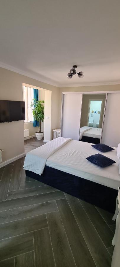 White Rezidence Apartment Curtea De Arges Luaran gambar