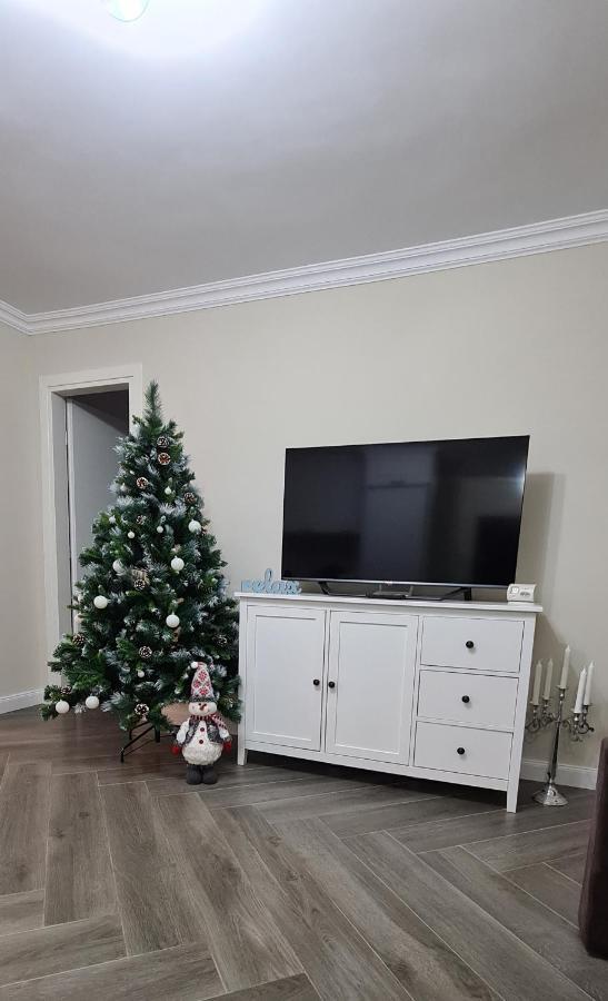 White Rezidence Apartment Curtea De Arges Luaran gambar